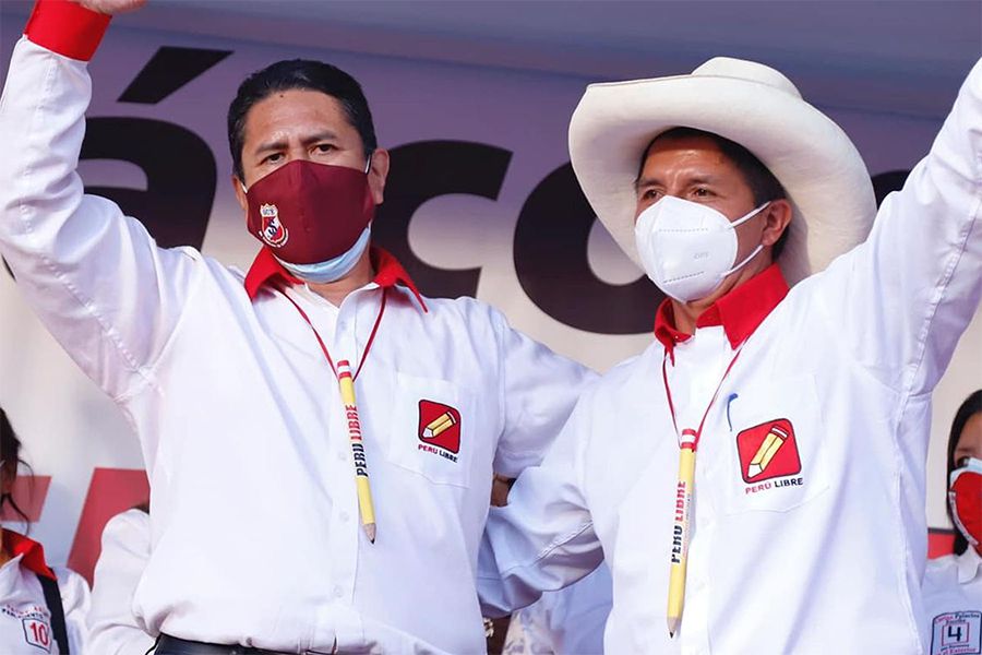 Pedro Castillo y Vladimir Cerrón desnudando la miseria de la clase política peruana