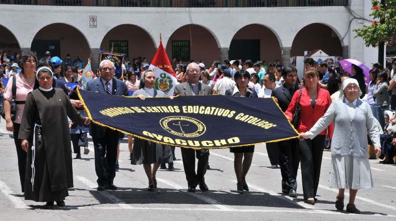 Los colegios católicos en Perú un negocio privado o instituciones sin fines de lucro