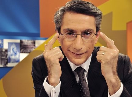 Federico Salazar en defensa del orden podrido