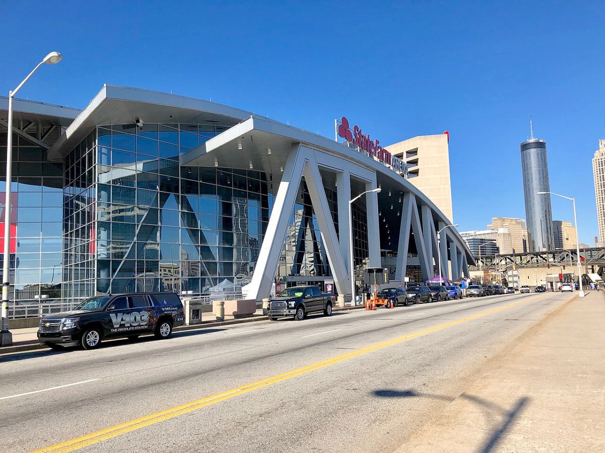 Exterior del State Farm Arena en Atlanta, fotografiado en marzo de 2019.