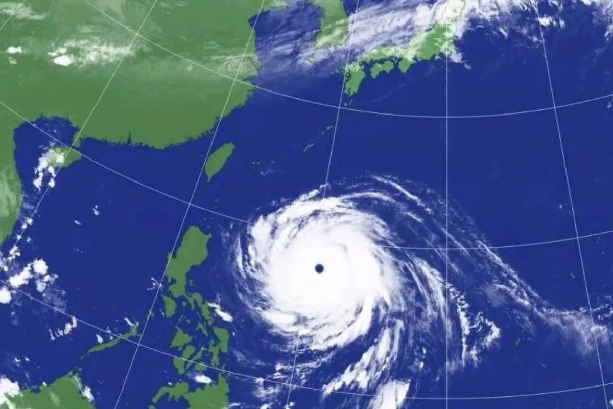 台風チャンピの台湾接近に伴い、東アジアで数百便が欠航
